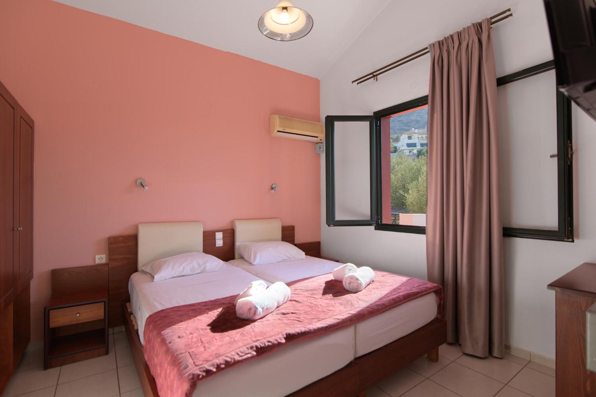 خيرسونِسوس Ariadni Palace Apartments المظهر الخارجي الصورة