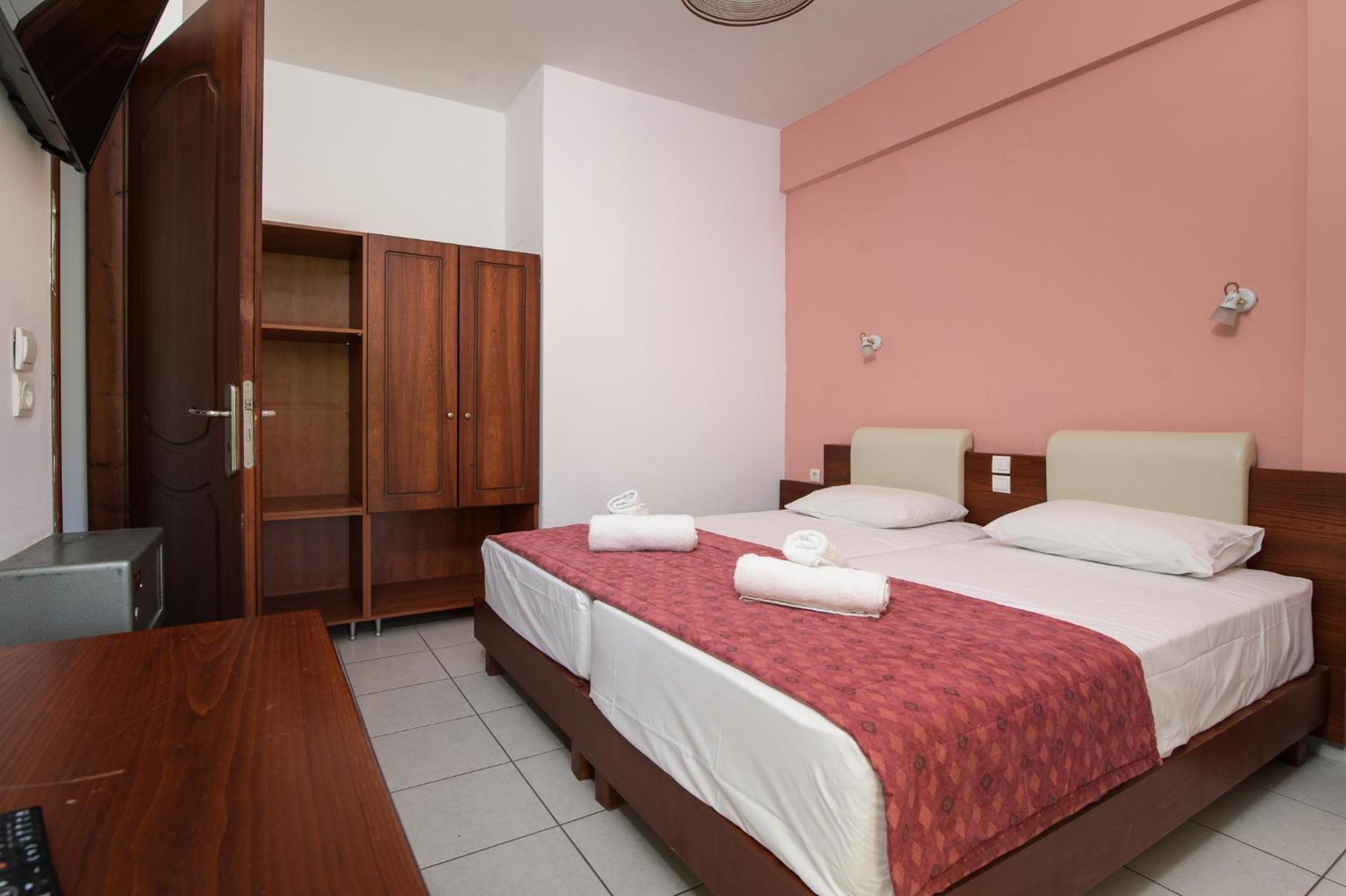 خيرسونِسوس Ariadni Palace Apartments المظهر الخارجي الصورة