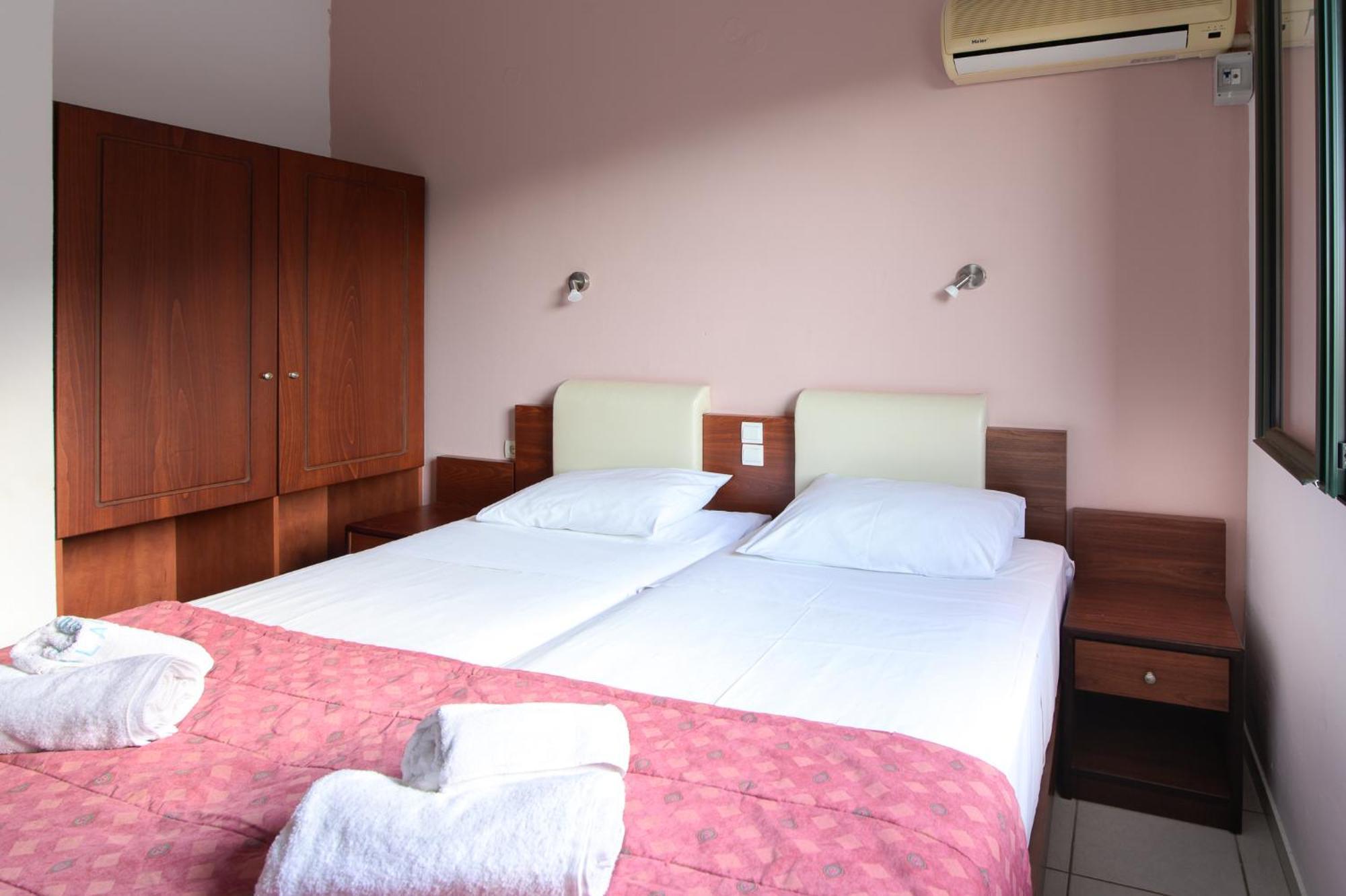 خيرسونِسوس Ariadni Palace Apartments المظهر الخارجي الصورة